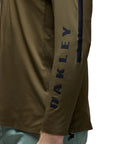 Oakley Maven Scrub Elite